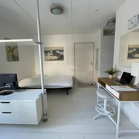 Hotel Luminous Studio 15min To Center With Wifi & Netflix Helsinky