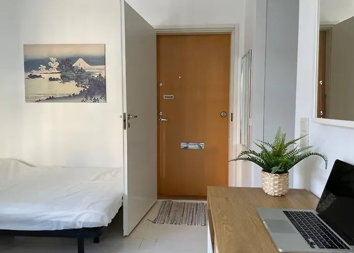 Luminous Studio 15min To Center With Wifi & Netflix Hotelli