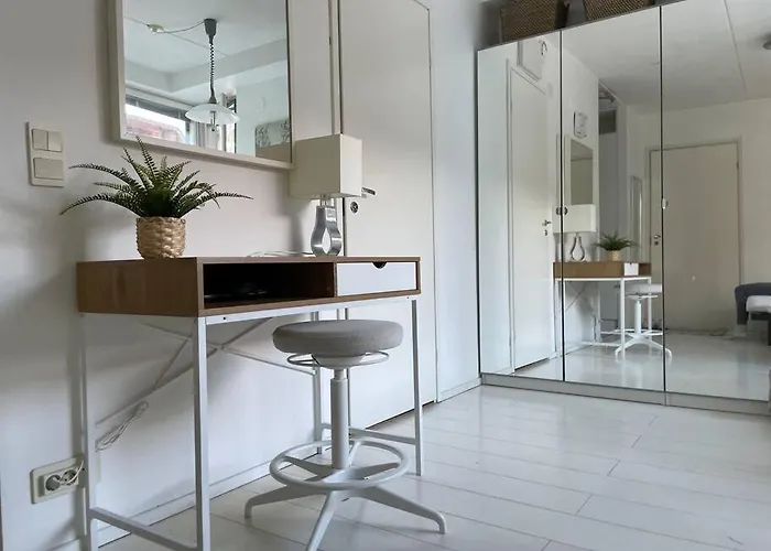 Hotelli Luminous Studio 15min To Center With Wifi & Netflix *